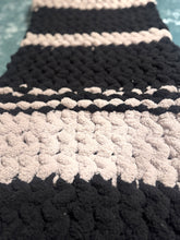 Chunky knit blankets